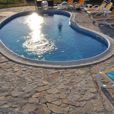 Villa On The Black Sea サニービーチ エクステリア 写真