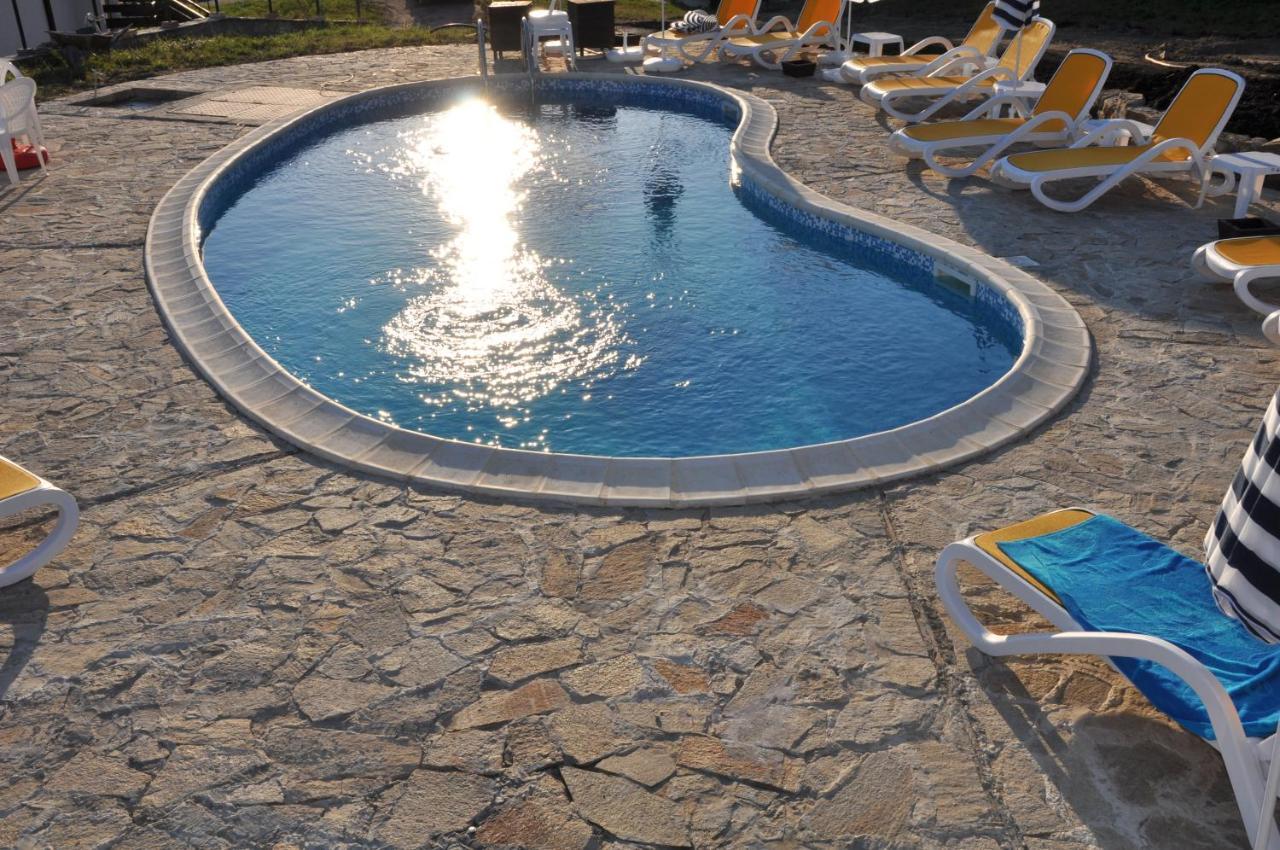 Villa On The Black Sea サニービーチ エクステリア 写真