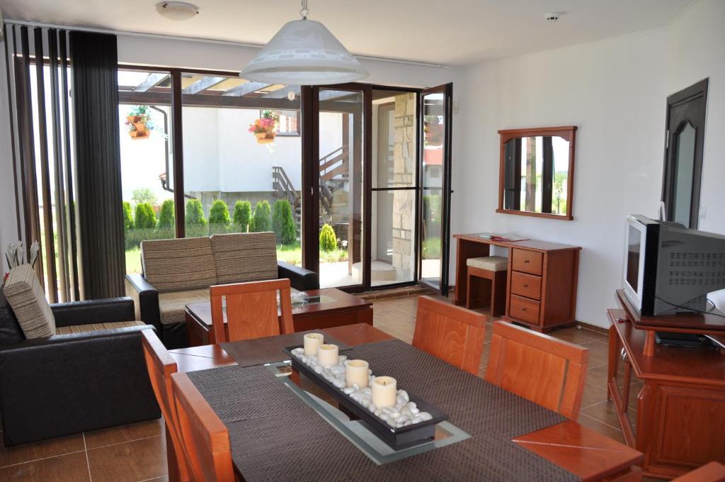 Villa On The Black Sea サニービーチ エクステリア 写真